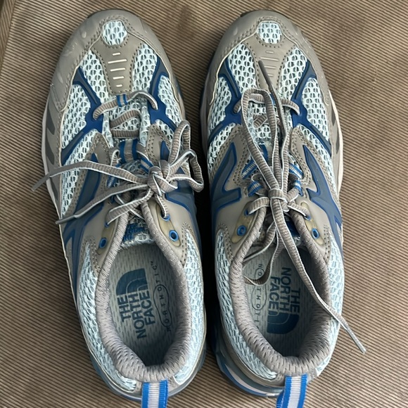 NWOT, The North Face Orthotic Women's Running Shoes Size 7 - Picture 10 of 12